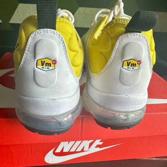 Nike Air VaporMax Plus in Vibrant Yellow and White - Picture 9 of 11